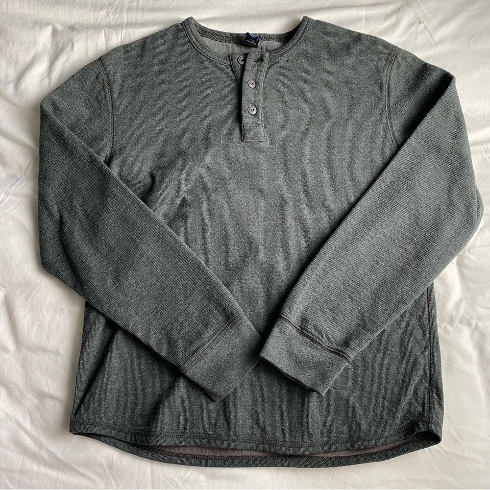 Gray GAP Sweater